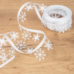 Deko-Zierband auf Rolle, Eiskristalle, 3cm breit 4m lang, weiß, selbstklebend, Satinoptik