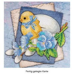 Diamond-Painting-Grußkarte, Küken mit Ei und blauen Blüten, 16cm x 16cm, inkl. Zubehör