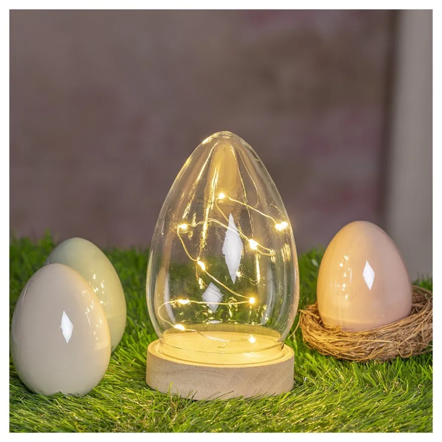 LED-Holz-Podest rund, mit Ei, Ø8,3cm, 2cm hoch, mit 10 LEDs in Warmweiß