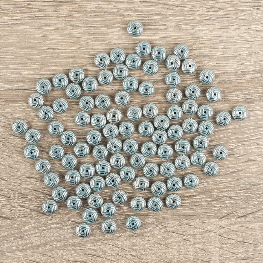 Perlen, Knoten, 0,4cm x 1cm, silber mit grüner Patina, 95 Stück