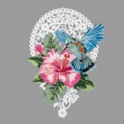 Stick-Design XL, Kolibri mit Hibiskus, 25cm x 17,7cm, farbig, mit Aufhänge-Öse