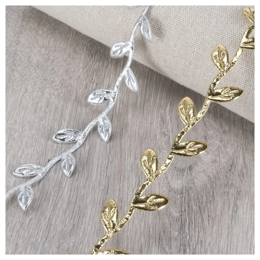 Stoffband Blätter, metallic, 2,3cm beit, 5m lang, hellgold