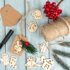 Streu-Deko, Holz, Weihnachten, 9 versch. Designs, je 7 Stück, 1,6mm stark, natur, 63 Teile
